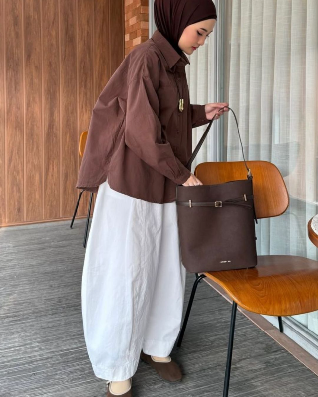 Clean Outfit Wanita